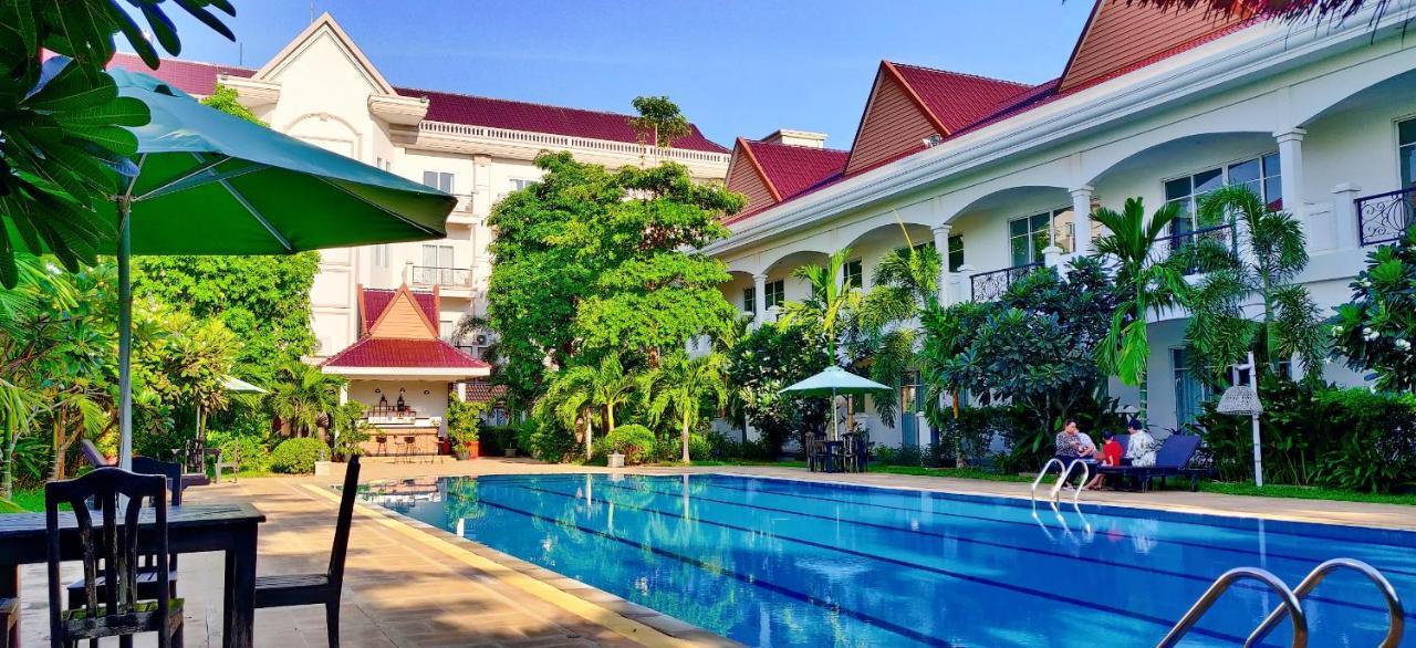 Glorious Hotel Kâmpóng Thum Exterior foto